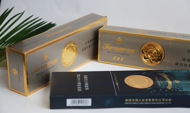 印刷公司在香煙包裝使用匯華產(chǎn)品